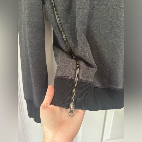 Lululemon Om & Roam Pullover Heathered Black / Black Womens size 4 - Picture 7 of 10